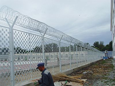 監獄隔離網（wǎng）